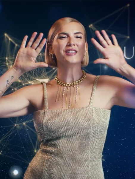 Şebnem Dönmez x Estee Lauder reklam filmi yayında